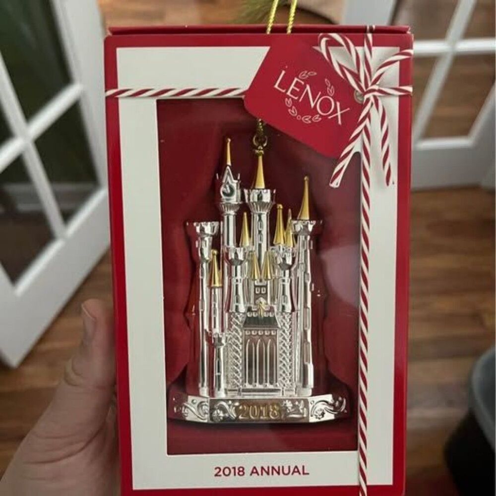 Lenox Disney Showcase Collection 2018 Annual Disney Castle Ornament